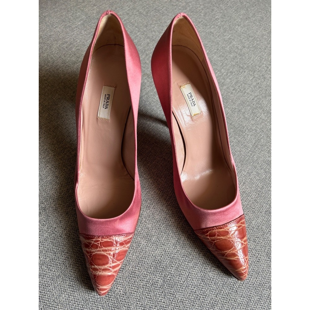 Vintage Prada Pink Satin Pointed Toe Pumps Croc Leather Cap Toe Heel Rasso Y2K